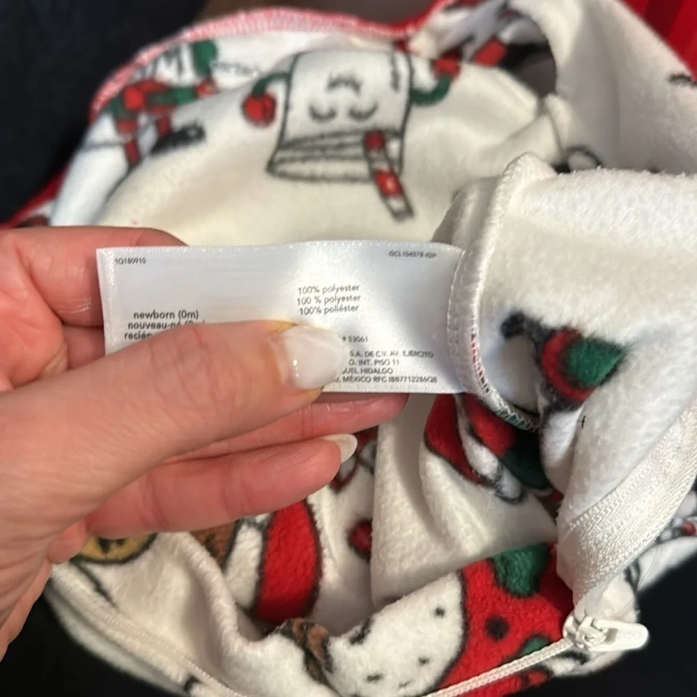 Carters newborn‎ winter holiday onesies 2 lot